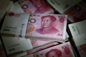 Kinesiske yuan. Foto: Bloomberg/SeongJoon Cho