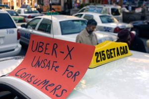 Uber Technologies Inc. offered users in Sydney's central business district free rides after facing a backlash over increased fares during a hostage crisis, adding to the controversies facing the mobile car-booking company.