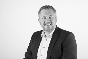 Efter 29 år i detailbranchen skifter Lars Rønnov til luftfartsindustrien og bliver ny HR og kommerciel direktør i Aarhus Airport. Foto: PR.