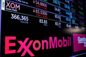 Stadigt flere institutionelle investorer trækker sig fra olieindustrien, herunder også den største aktør Exxon Mobil Corp. Foto: Reuters/Lucas Jackson  