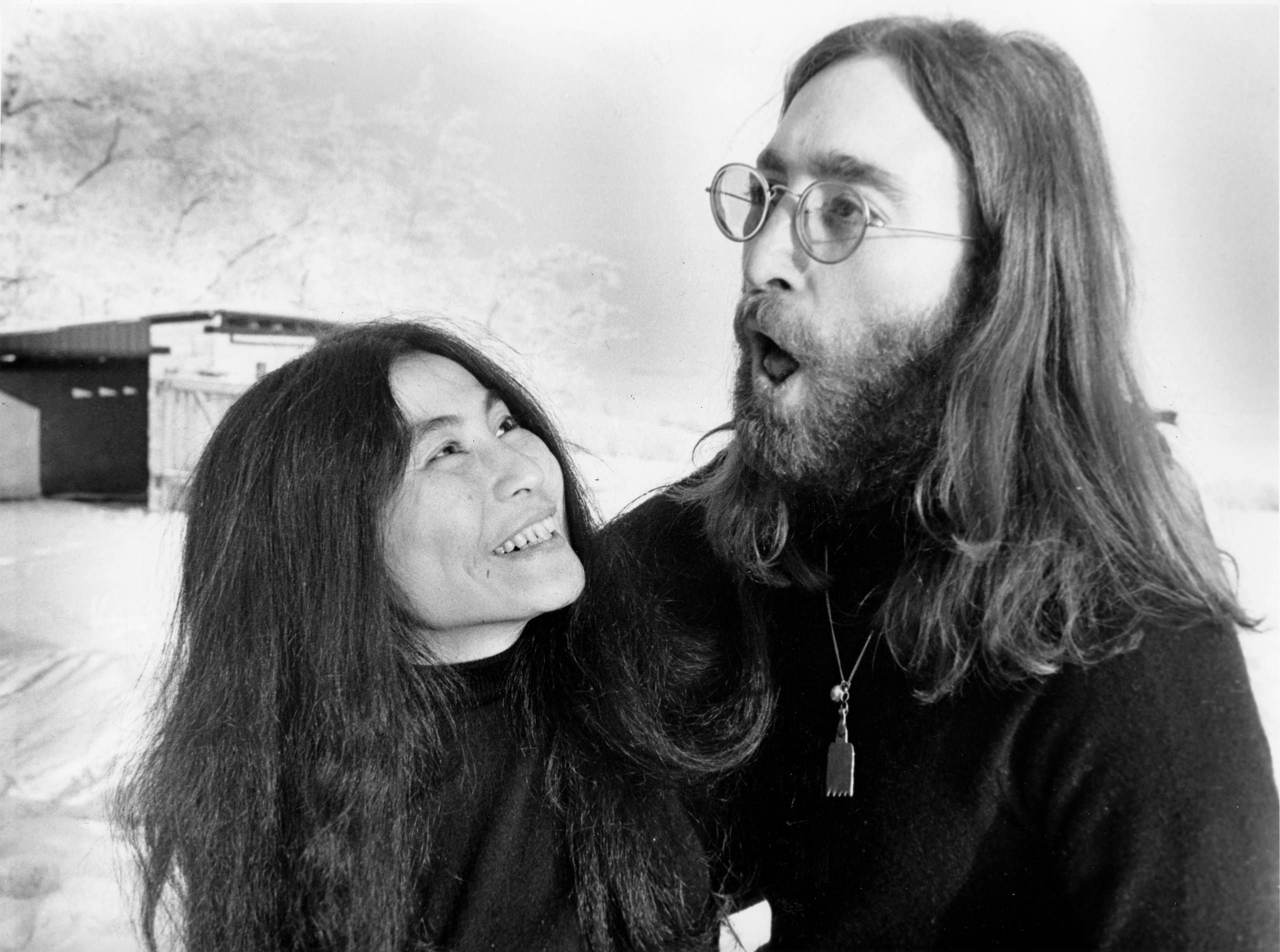 John Lennons runde solbriller er for 1,2 millioner
