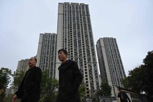 Den nye topliste over Kinas rigeste personer bærer præg af, at Kina er i færd med at slå ned på dele af erhvervslivet. Evergrandes stifter falder 65 pladser.