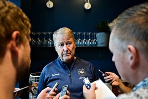 Landstræner Åge Hareide tænkte over sin egen rolle, da krisen i dansk fodbold nåede endnu et lavpunkt i den forgangne uge.  Nu spiller de bedste igen på landsholdet.