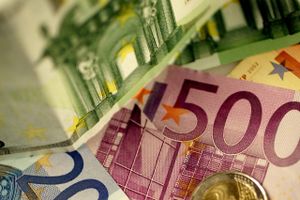 Euroforbeholdet beror måske mest på den nationalfølelse, som kronen giver, og det er ikke et særligt godt argument for at stå uden for det europæiske møntunion, mener Simon Andersen. Arkivfoto: Thomas Borberg 