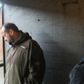 De to fødevareefterforskere Søren Jensen og Flemming Fjord fra Fødevarestyrelsens rejsehold har fået et tip og er rykket til Valby, hvor de forsøger at finde et uregistreret lagerrum. De har fået tip, men ved ikke, hvad lageret indeholder. Foto: Jens Henrik Daugaard