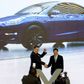 Tesla, der er stiftet af Elon Musk, løftes på børsen så selskabets markedsværdi vokser. Foto: Aly Song/Reuters/Ritzau Scanpix