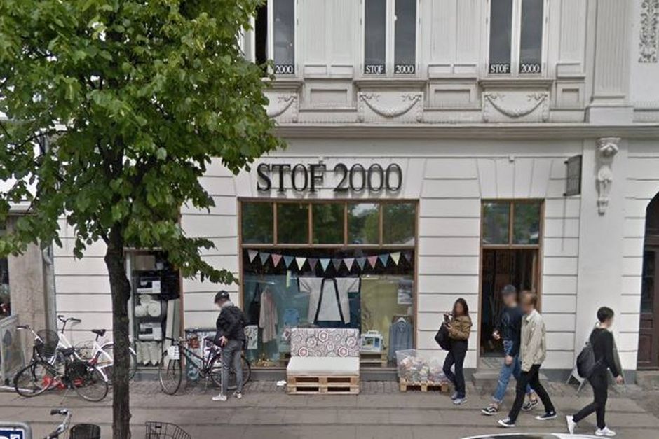 Den kriseramte butikskæde Stof 2000 er nu klar med en plan, der skal sikre driften, efter at kæden i sidste uge lukkede over halvdelen af sine butikker.