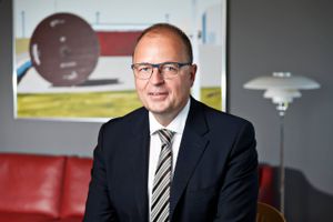 Konfern- og finansdirektør i NKT Holding og administrerende direktør i NKT Cables. 