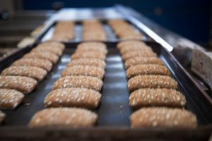 For femte gang siden 2011 har brødproducenten Kohberg skiftet ud på direktørposten. FødevareWatch har snakket med ejerne om, hvad der ligger til grund for den store udskiftning.