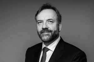 Den danske forretningsmand Jeppe Handwerk ramte en guldåre, da han med sin testvirksomhed Copenhagen Medical tilkæmpede sig retten til at kvikteste borgerne for corona. Nyt regnskab viser, at han har tjent over 700 mio. kr.