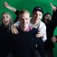 Adrian Langer, direktør for Splay, omgivet af nogle af de kendte youtubere. Fra venstre er det Anders Møller Hansen, Julia Sofia Aastrup, Adrian Langer, Rasmus Brohave, Armin Merusic og Casper Harding.