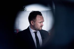 Frygten for, at der bliver lukket for russisk gas, får klima-, energi- og forsyningsminister Dan Jørgensen til at bede danske husejere og virksomheder om hjælp til at skrue ned for gassen.