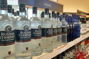 De kommende dage bliver russiske produkter, alt fra vodka til chokolade, fjernet fra hylderne i Salling Group.