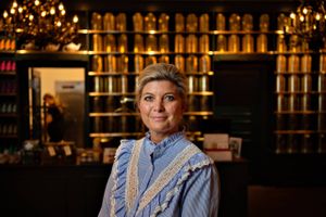 50 år onsdag: Stine Louise Alwén, som er direktør og medejer af A.C. Perch's Thehandel, har haft travlt med at åbne en butik i både Stockholm og Odense.