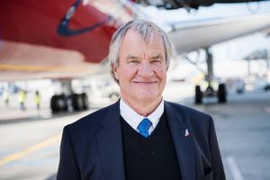 Topchef i Norwegian Björn Kjos siger undskyld til sine passagerer. Foto: Gregers Tycho.