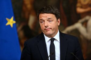 Matteo Renzi meddelte mandag, at han vil trække sig som premierminister. Foto: Jin Yu/AP