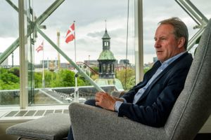Med alvorstunge miner skød Dansk Industri og Dansk Metal overenskomstforhandlinger i gang onsdag.