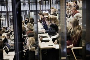 Det er blevet mindre populært for arbejdskraft at søge til Danmark, viser ny analyse fra Boston Consulting Group. En udvikling, der bekymrer i erhvervslivet, hvor virksomheder netop efterlyser flere dygtige hænder og hoveder.