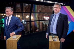 Anders Samuelsen og Rasmus Paludan efter partilederdebat hos TV2 på Hovedbanegården i København. Foto: Mads Claus Rasmussen/Ritzau Scanpix  