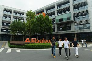 Den kinesiske online-platform Alibaba har planer om inden for kort tid at åbne "ambassader" i Tyskland, Frankrig og Italien. 
