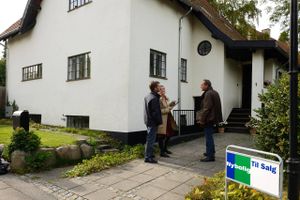 Det danske boligmarked har oplevet både prisstigninger og kortere salgstider det seneste år, alligevel får hver tiende boligkøber stadig nej i banken.
