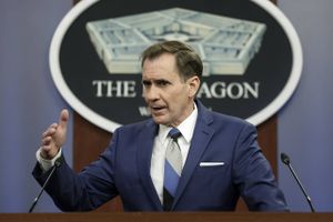 Det amerikanske forsvarsministerium, Pentagon, afviser at have givet Ukraine efterretningshjælp til at slå russiske generaler ihjel. Afvisningen kommer efter massiv kritik af efterretningstjenesterne for at være for åbne.