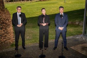 Regeringen lukkede i februar midlertidigt ned for åben dør-ordningen, der kunne sikre støttefri havvind til millioner af danskere. Nu vil den forsøge at redde nogle af projekterne i en justeret ordning.    