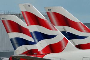British Airways har suspenderet flyvninger til Kairo af sikkerhedsmæssige årsager.