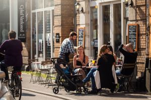 Den nye aftale, som regeringen netop har indgået med arbejdsmarkedets parter kan være lille skridt på vejen mod at forbedre arbejdsmarkedssituationen - hvis altså initiativerne virker.