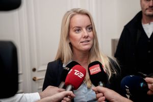 Pernille Vermund vil stoppe som formand for Nye Borgerlige. Det skriver hun på partiets hjemmeside.