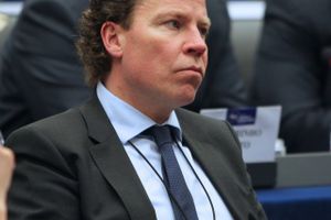 Morten Helveg Petersen sænker godtgørelseskrav til 75.000 kroner, når sagen skal for Højesteret næste år.