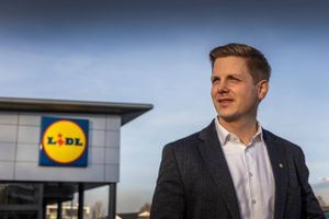 Mens en anden tyskejet discountkæde trækker sig fra Danmark, har Lidl ambitioner om ekspansion og at kapre flere af danskernes forbrugskroner. Det sker i et marked med store forandringer.  