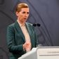 Statsminister Mette Frederiksen varslede mandag en delvis nedlukning i København, Odense, Aarhus og en række kommuner i hovedstaden og på Sjælland. Foto: Philip Davali