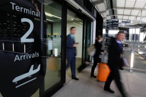 En usædvanlig sikkerhedsbrøler har nu fået konsekvenser for Heathrow Airport i London.