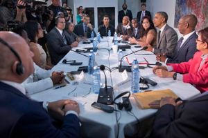 Præsident Obama mødtes tirsdag med systemkritikere og andre lokale cubanere på den amerikanske ambassade i Havana, hvor han forsikrede dem om, hvor vigtigt det er også at høre deres stemme. Foto: Pablo Martinez Monsivais/AP