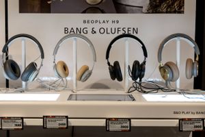 B&O fortsætter sin nedtur, men hvad tænker forbrugeren, når de skal købe nogle nye hovedetelefoner.
Foto: Lars Krabbe.  