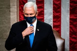 Begik vicepræsident Mike Pence et politisk selvmord, da han onsdag nægtede at støtte Donald Trumps sidste krampagtige forsøg på at bevare magten?