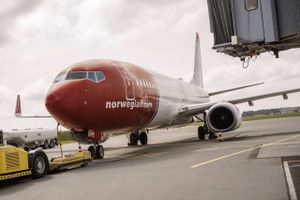 Manglen på flybrændstof i Europa er endnu ikke sat ind. Alligevel står Kommissionen nu klar med en mulig redningsplan til den pressede branche. Det hjælper bare ikke nu og her. 