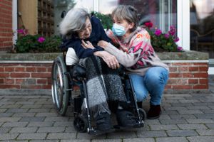 I første fase, som formentlig ruller i gang mellem jul og nytår, skal 1 mio. syge, ældre og ansatte i sundhedssektoren vaccineres mod covid-19. Danskernes opbakning til vaccination ligger højere end i vores nabolande.