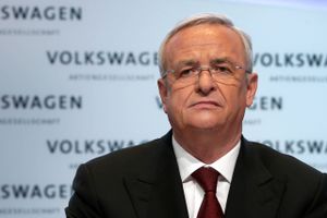 Skandalen i Volkswagen er langt fra slut. Nye oplysninger peger igen pilen mod den detroniserede koncernchef Martin Winterkorn.