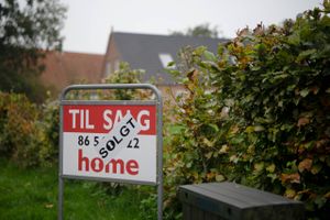 Udbuddet af lejligheder til salg er - usædvanligt for forårssæsonen - faldet. 
