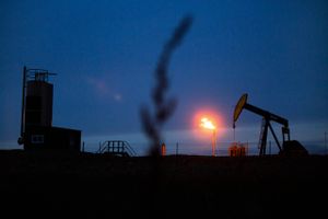 Skiferolierevolutionen i USA har ført til en overflod af olie på verdensmarkedet, som Opec nu forsøger at imødegå gennem lavere oliepriser. Foto: Jacob Ehrbahn/AP