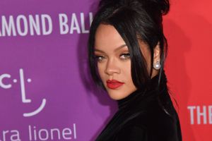 Sangeringen Rihanna er nu en af de rigeste kvindelige iværksættere i USA. Men størstedelen af formuen stammer ikke fra musikkarrieren.