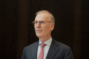 Carlsberg regner med at have solgt sin russiske forretning før sommer. Men der stopper klarheden over situationen stort set også. Bryggeriet er nemlig stadig i tvivl, om de kan få pengene fra et salg ud af Rusland.