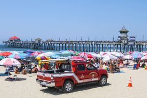 Strandliv i Californien; nærmere betegnet "Surf City USA", som Huntington Beach syd for Los Angeles officielt kalder sig. Foto: AP