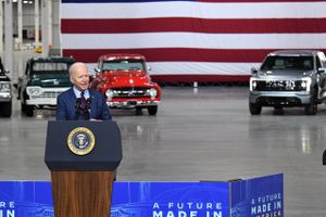 Hvis amerikanernes yndlingsbil, Ford F-150, bliver et hit med elektrisk drivline, kan den for alvor accelerere udbredelsen af elbiler i USA. Derfor kiggede præsidenten forbi under verdenspremieren. 