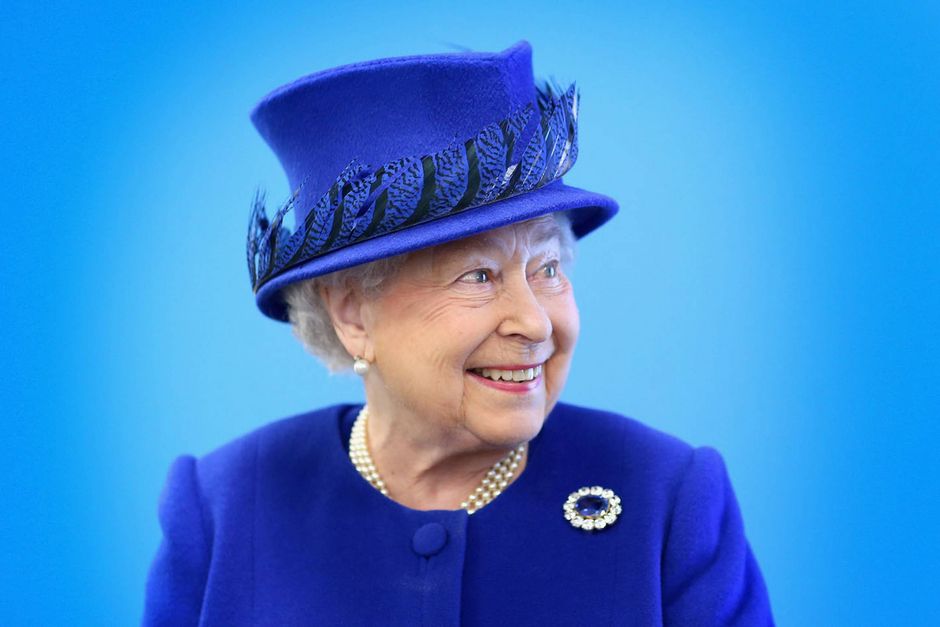 samlet set Myrde pad Dronning Elizabeth tjener milliarder på enorme besiddelser