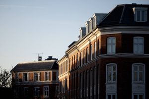 Udbuddet af ejerlejligheder er steget i København, men er faldet i Aarhus. Det viser nye tal fra Boligsiden.