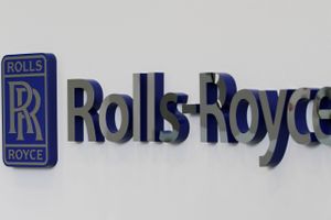 Rolls-Royce-logo på Rolls-Royce Crosspointe-fabrikken i Prince George, Virginia.