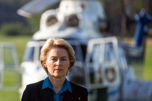 EU-præsident Donald Tusk vil for stats- og regeringscheferne præsentere et forslag om, at Tysklands forsvarsminister, Ursula von der Leyen, bliver formand for EU-Kommissionen.
